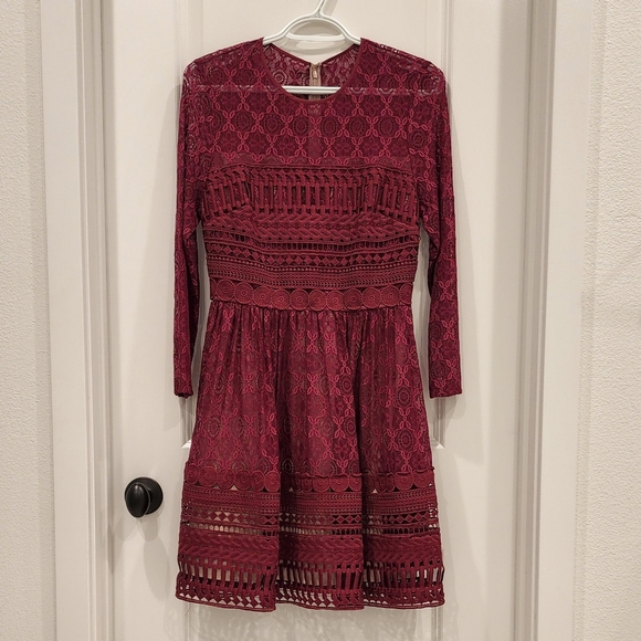 ASOS Premium Lace Mini Skater Dress US 6 - Picture 5 of 10